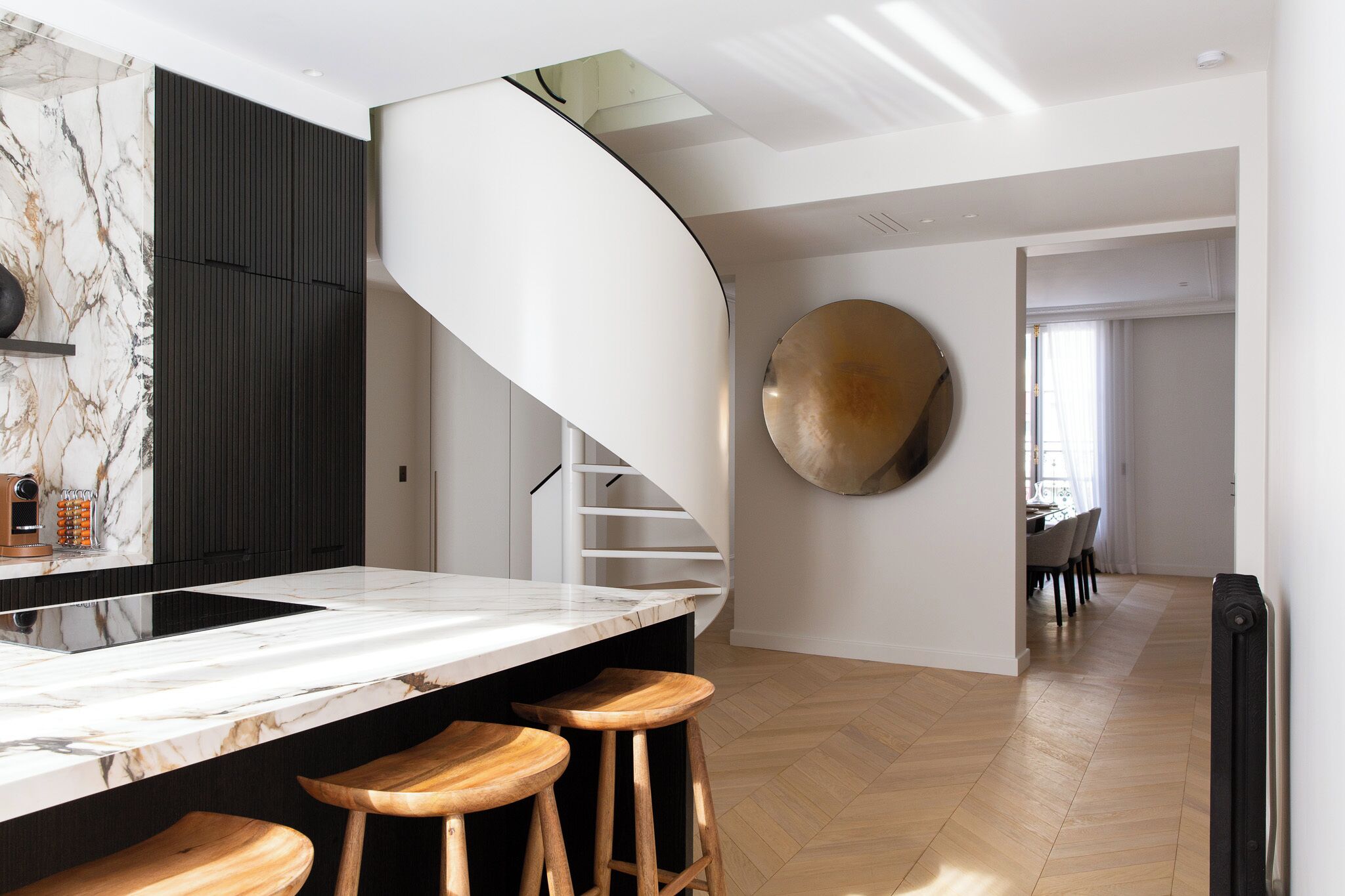 Apartemen Keluarga | Dapur pribadi | Lemari es, microwave, oven, dan kompor