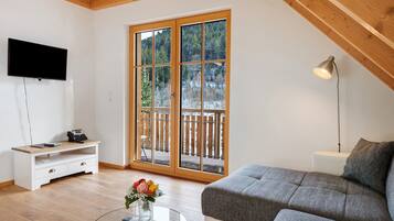 Télévision, table de tennis de table