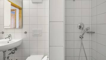 Shower, towels