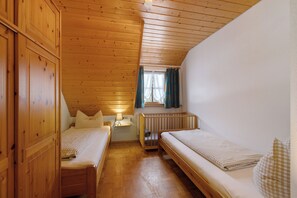 2 habitaciones, wifi gratis y ropa de cama