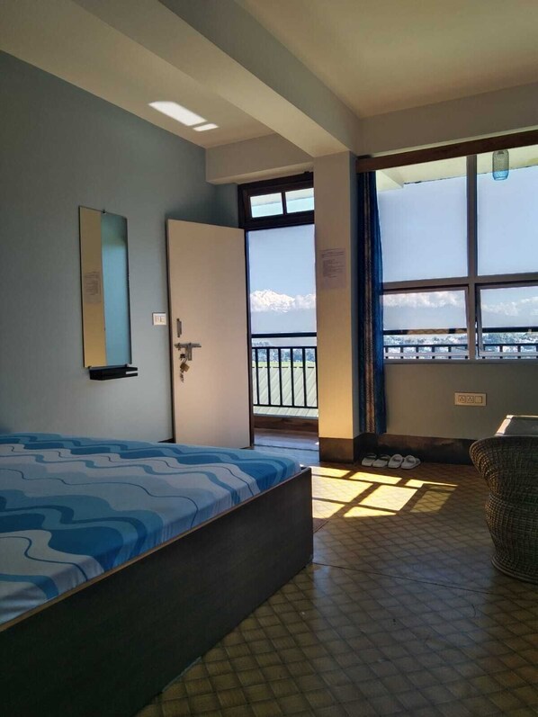 Standard Double Room, Balcony, Mountain View | Laptop workspace, free WiFi - Broadview Homestay (Darjeeling)