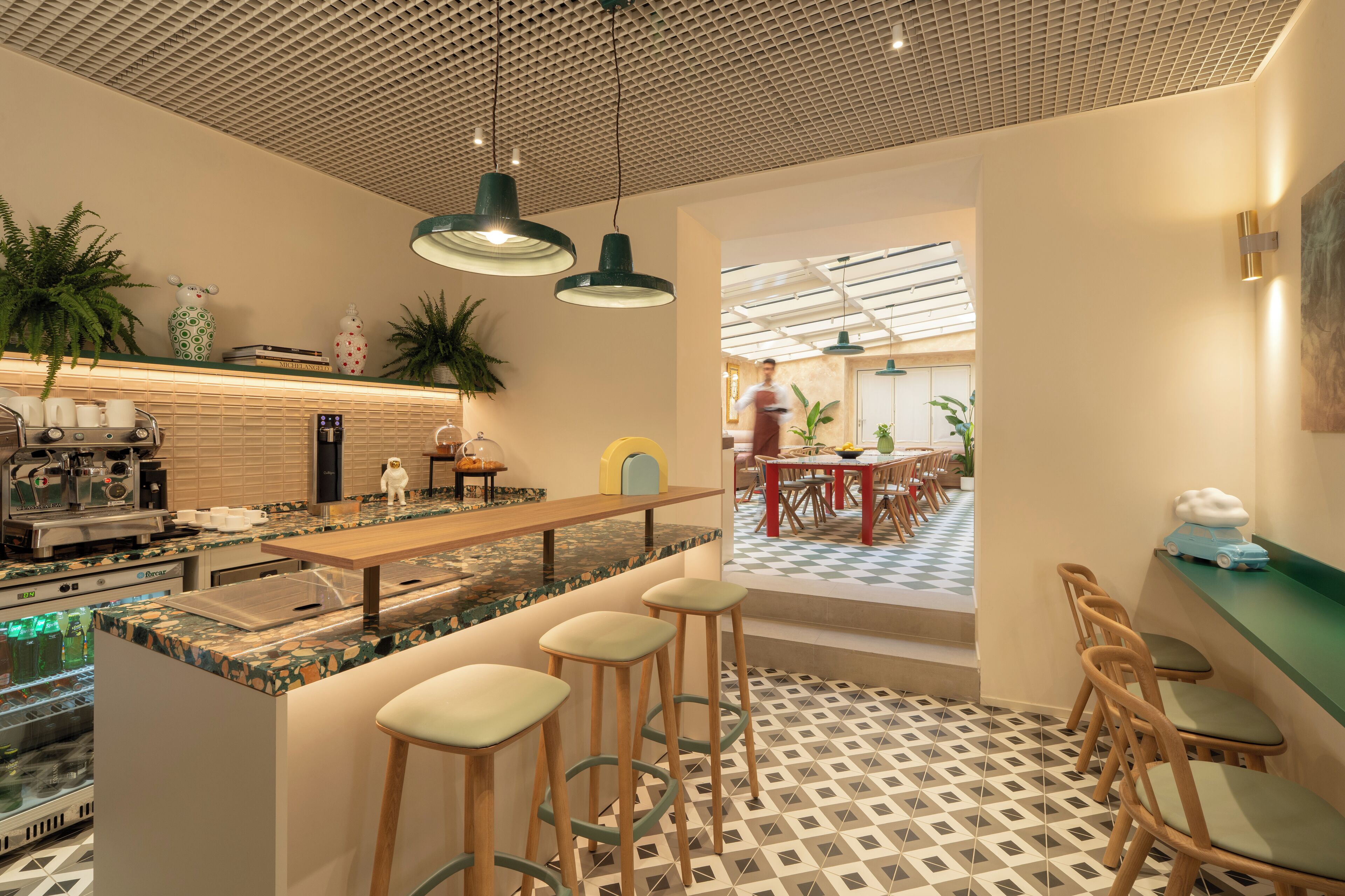 Daily full breakfast (EUR 20 per person)