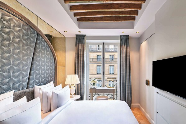 Superior Suite, 1 King Bed, City View (Castiglione Suite) | Premium bedding, down comforters, pillowtop beds, free minibar items - Maison Barrière Vendôme (Paris)