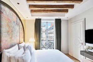 Deluxe Room, 1 King Bed, City View (Castiglione Room) - Maison Barrière Vendôme (Paris)
