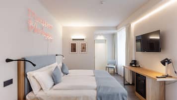 Superior Double Room, Mountain View | Minibar, in-room safe, desk, blackout curtains