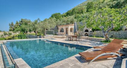 Spacious Villa Olive Grove with private Pool