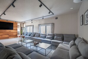 Télévision à écran plat