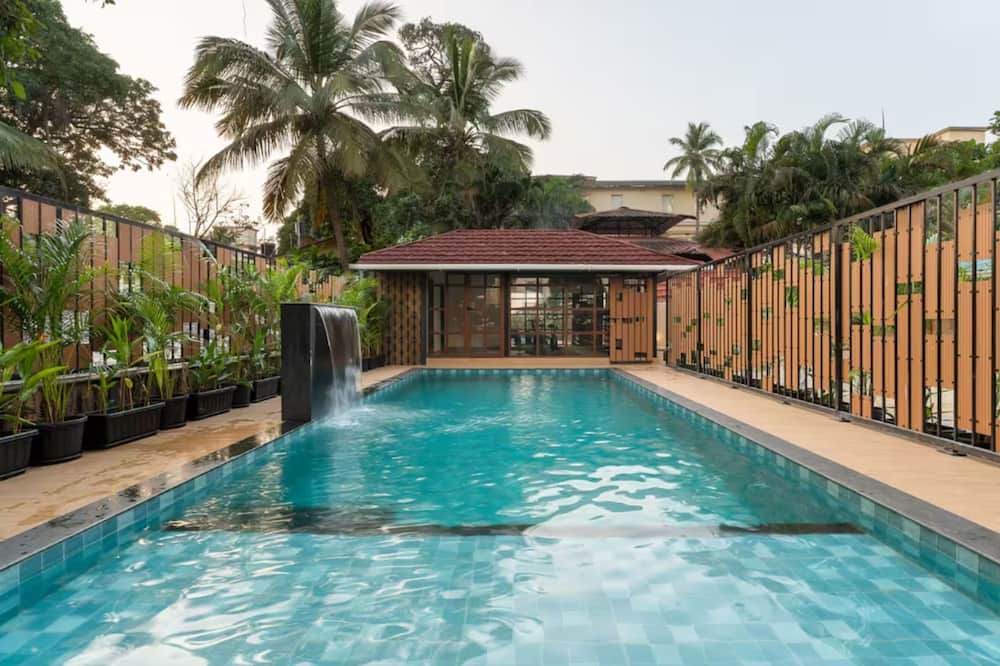 Stylish 1BR With Pool 5 Mins to Candolim Beach