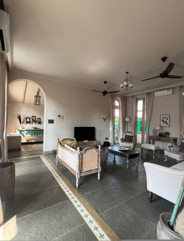 Room - The Hornbill Villa Vagator Lux 3bhk With Pool (Vagator)