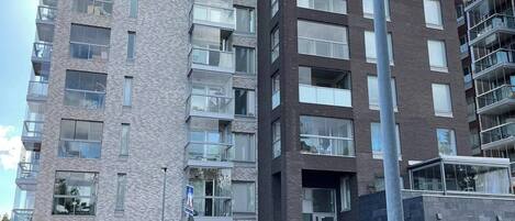 المنشأة من الخارج