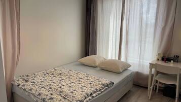 Gemeinsamer Schlafsaal, 2 Schlafzimmer, barrierefrei, Stadtblick | 2 Schlafzimmer