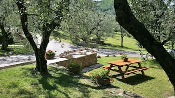 Aire de pique-nique/barbecue