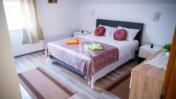 Villa (Two Bedroom Villa with Balcony and Pa) | 2 bedrooms, cribs/infant beds