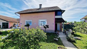 Villa (Two Bedroom Villa with Balcony and Pa) | Exterior