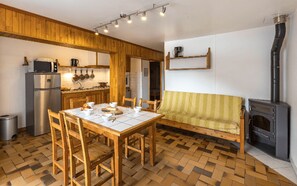 Interior - Gites Simond welcomes you to Arvieux in the heart of the Queyras Regional Park, (Arvieux)
