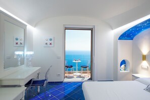 ห้องดับเบิล, ระเบียง, วิวทะเล | Wi-Fi ฟรี