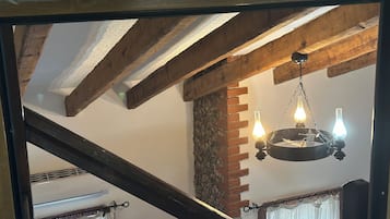 Standard Apartment, 3 Bedrooms | Desk, laptop workspace, free WiFi, bed sheets