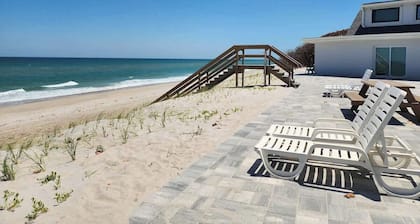 Tuscany Sun: Breaking Dawn Oceanfront Studio