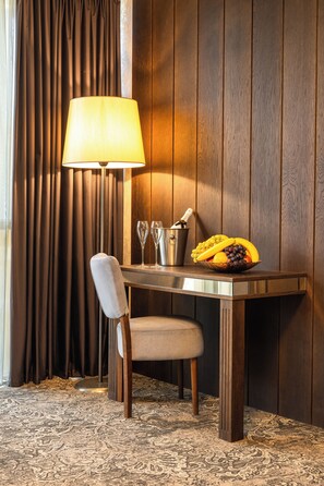 Executive Double Room, City View | Premium bedding, memory-foam beds, minibar, in-room safe - Royal Hotel Plovdiv (Plovdiv)