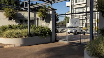 واجهة المنشأة