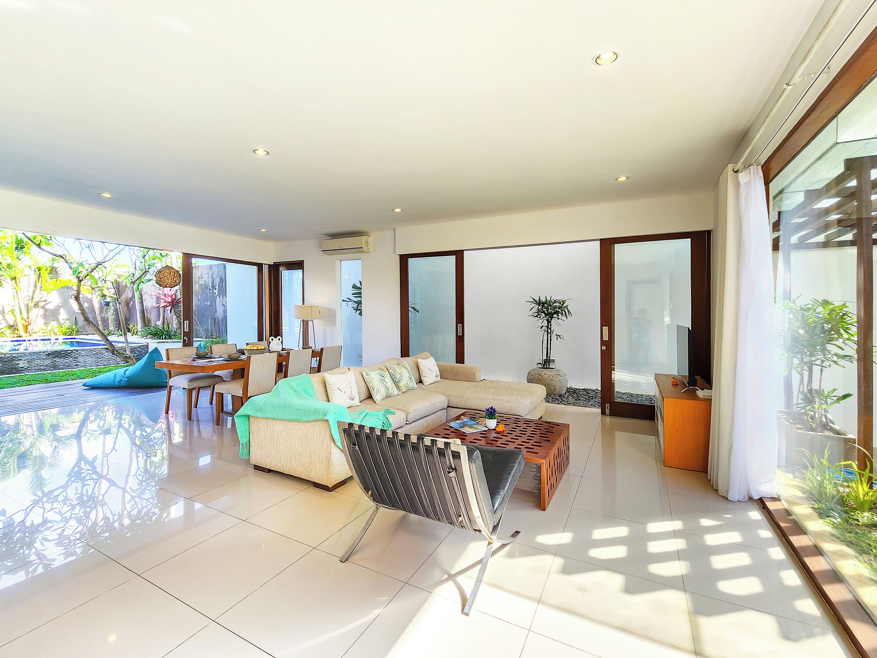 40 吋平面電視連有線電視頻道