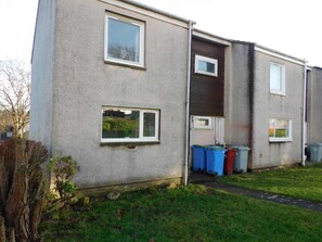 Exterior - 4 Bedroom, Newly Refurbished Home in East Kilbride (East Kilbride)