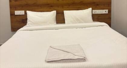 Goroomgo Vaishnavi Residency