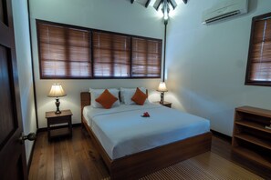 3 habitaciones, escritorio y cortinas blackout