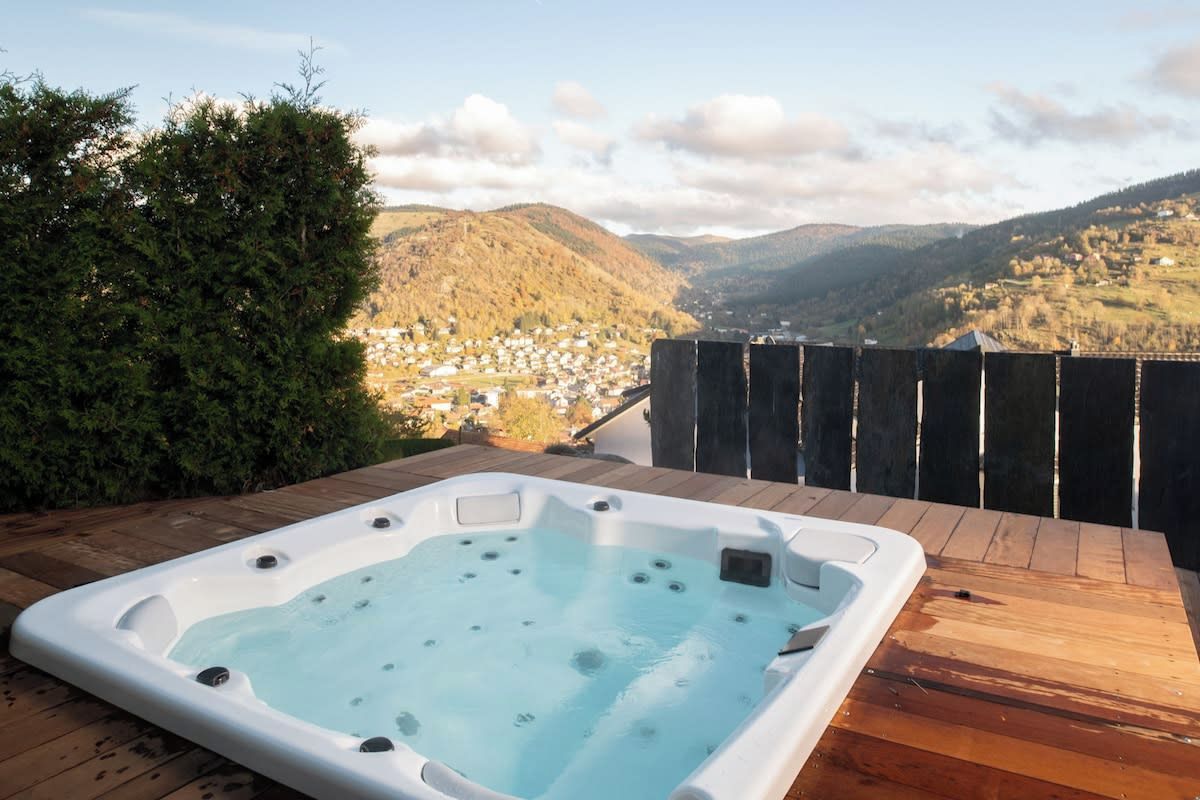 Bain à remous extérieur