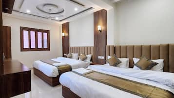 Deluxe Quadruple Room, City View | Free WiFi