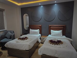 Egyptian cotton sheets, premium bedding, laptop workspace, soundproofing