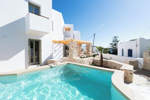 2 Bedroom Residence, Independent Pool | Private pool - Triotissa Local Living Residences (Paros)