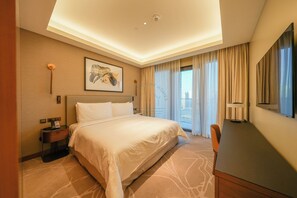 ดีลักซ์อพาร์ทเมนท์, ห้องครัวขนาดเล็ก, วิวเมือง | 3 ห้องนอน, เตารีด/โต๊ะรีดผ้า, Wi-Fi ฟรี