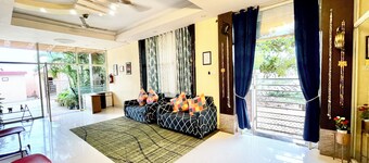 Hotel Silicon - near Sea beach & Temple