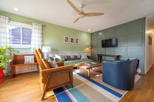 Charming Cottage - Game Room - Yard