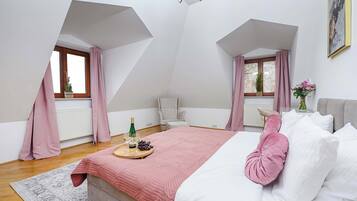 5 chambres, fer et planche à repasser, Wi-Fi, draps fournis