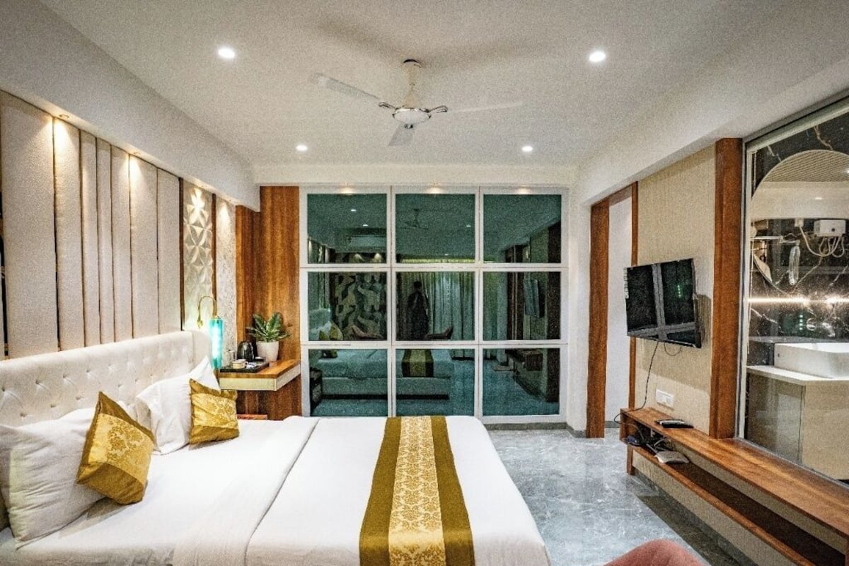 Suite Room with Bathtub | Ilmainen Wi-Fi, vuodevaatteet