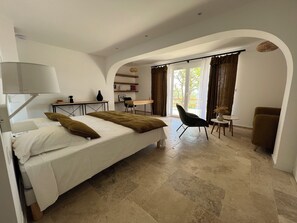 7 Schlafzimmer, Bügeleisen/Bügelbrett, WLAN, Bettwäsche