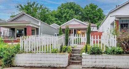 New! - At Home in the Highlands 4br/2ba Walkable!