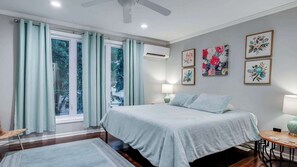 4 bedrooms, iron/ironing board, WiFi, bed sheets