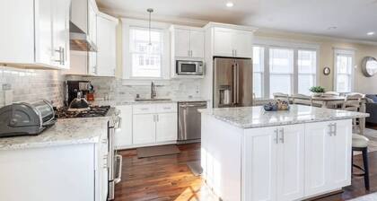 Naptown Villa House S