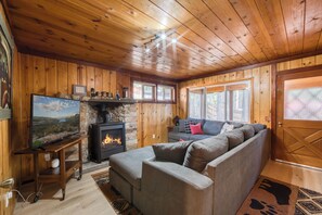 Smart TV, chimenea