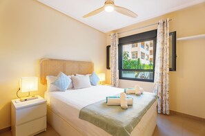 2 Schlafzimmer, Bügeleisen/Bügelbrett, Reisekinderbett, kostenloses WLAN