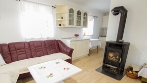 Unclassified image, 4 of 27, button - Sunny Two Bedroom Retreat in Beautiful Bizeljsko (Brežice)