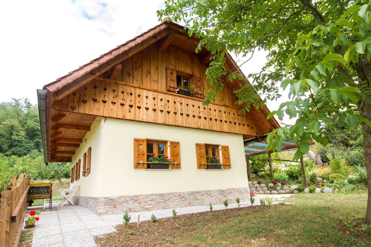 Cottage (Two Bedroom Country House) | Exterior