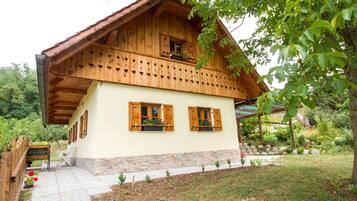 Cottage (Two Bedroom Country House) | Exterior