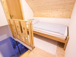 Småhus (Two Bedroom Country House) | 2 soverom og barnesenger