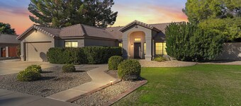 Family Fun Escape - Pool, Hot Tub, Game Room