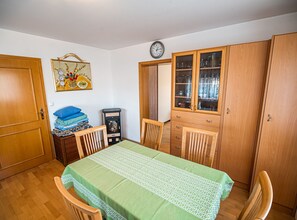 Apartment (Three Bedroom Apartment)