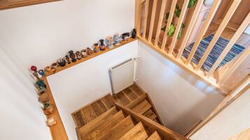 Apartment (Three Bedroom Apartment) | Staircase